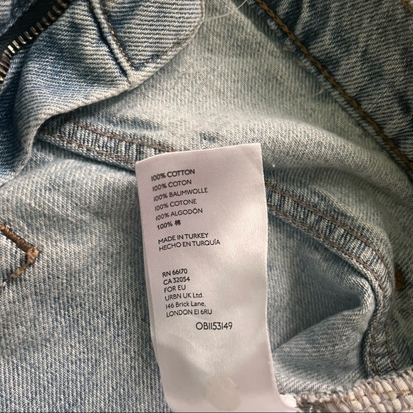 SOLD - Free People We The Free High Waisted Light Wash Barrel Jeans Size 24 - Picture 8 of 9